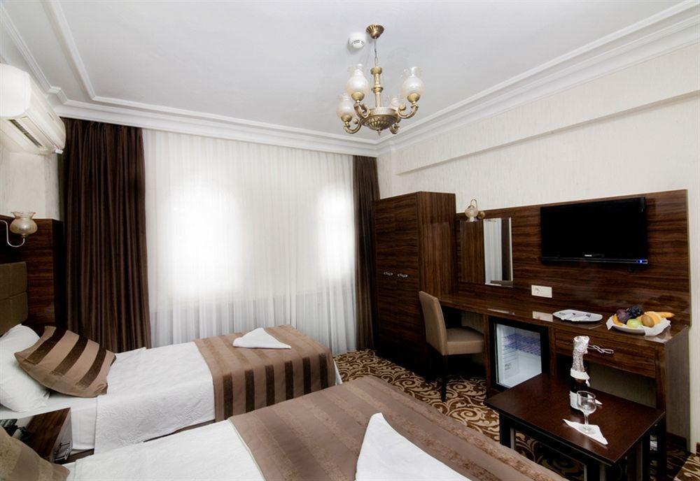 Pelikan Hotel Istanbul Exteriör bild